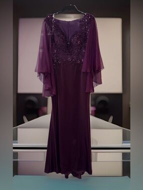 NwoT Cameron Blake Women’s Elegant Chiffon Flutter Sleeve Evening Gown-6